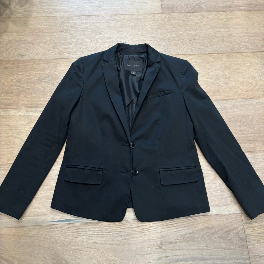 Banana Republic Black Two-Button Blazer size 2